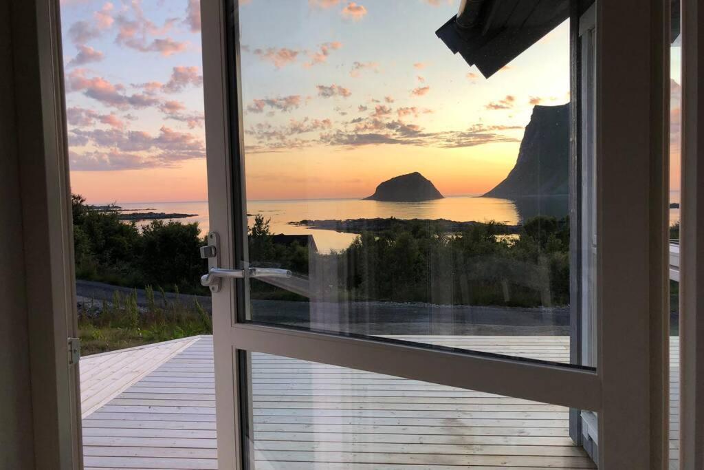 Cabin Panorama Lofoten With Jacuzzi Magic View Offersoya Exterior photo